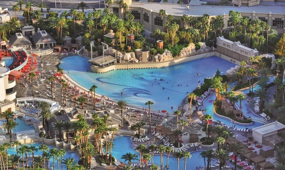 Mandalay Bay Resort And Casino By Suiteness Лас-Вегас Екстер'єр фото